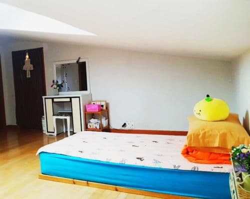 Twin Room with Private Bathroom