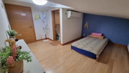 Single Room with Private Bathroom