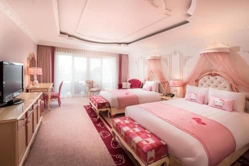 Hello Kitty Theme Room