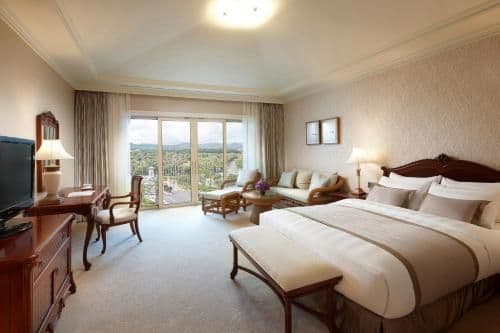 Deluxe Double Room with Mountain View