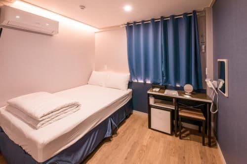 Standard Double Room with Private Bathroom