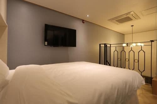 Duplex Family Studio