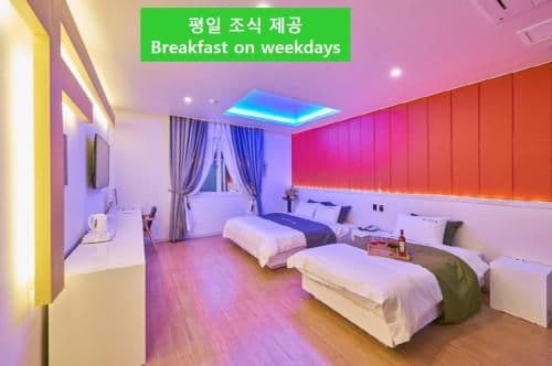 Large Twin Room