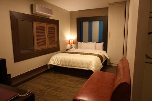 Hill House Myeongdong3