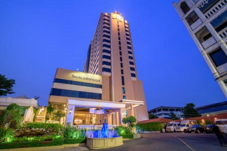 โรงแรมอเล็กซานเดอร์ โรงแรมอเล็กซานเดอร์