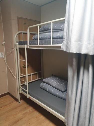 Take 1 Guesthouse Hongdae4