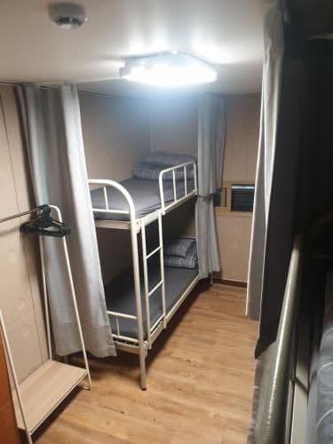 Bed in 6-Bed Female Dormitory Room with Mini Single Bed