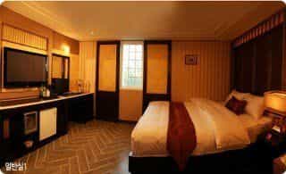 N Motel N Motel