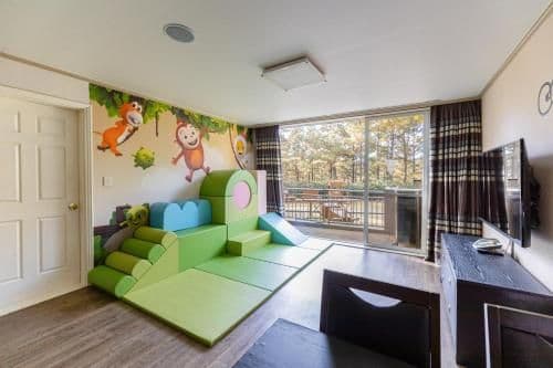 Grand Kids Room