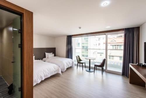 Standard Twin Room