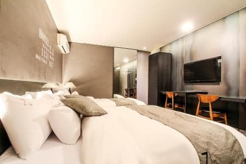 Business Twin Room