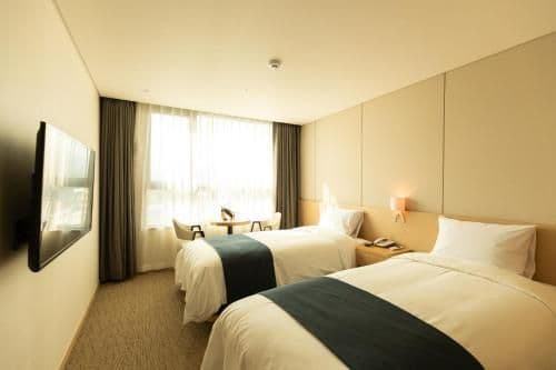 Standard Twin Room