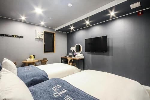 Superior Twin Room