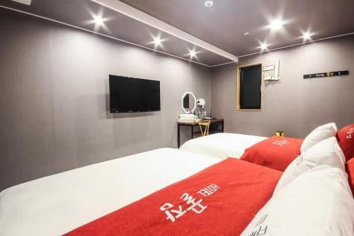 Deluxe Triple Room