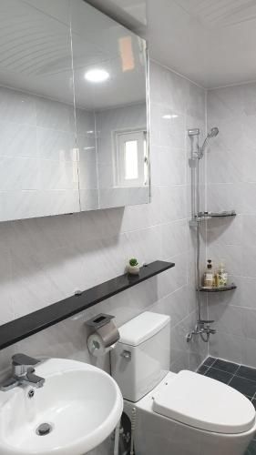 Hongdae Zoe Three Room House4