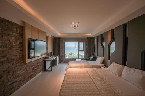 Deluxe Twin Room with Sea View