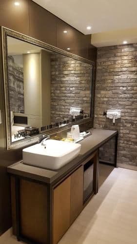 Standard Double Room with City View