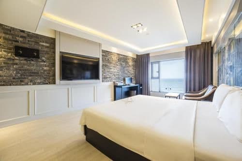 Deluxe Double Room with Sea View