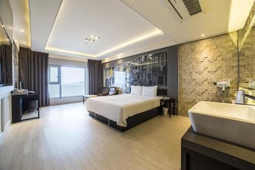 Deluxe Double Room with Sea View
