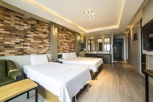 Deluxe Twin Room with Sea View