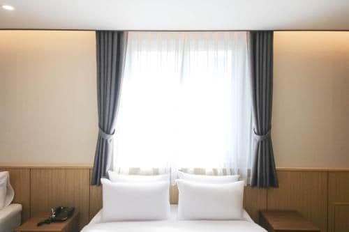 Large Twin Room