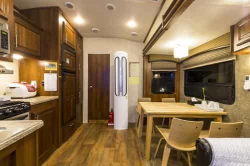 Mei the Caravan Mei the Caravan