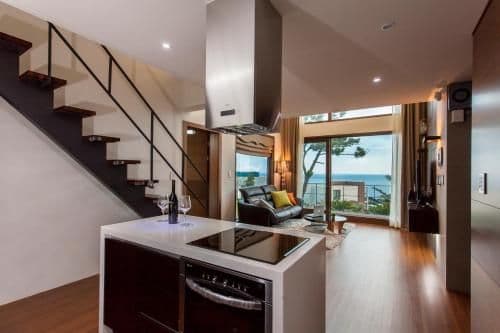 Maisonette
