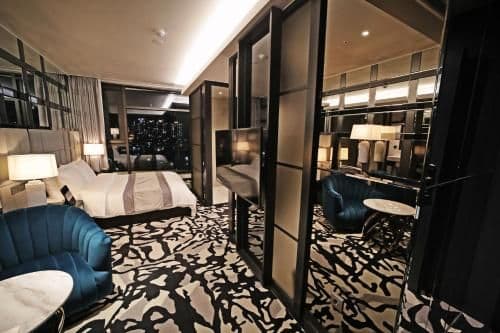 Deluxe King Room