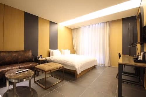 Standard King Room