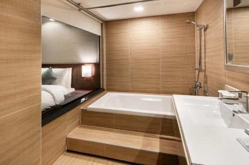 โรงแรมซันไชน์ โซล (Sunshine Hotel)1