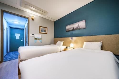 Small Twin Room