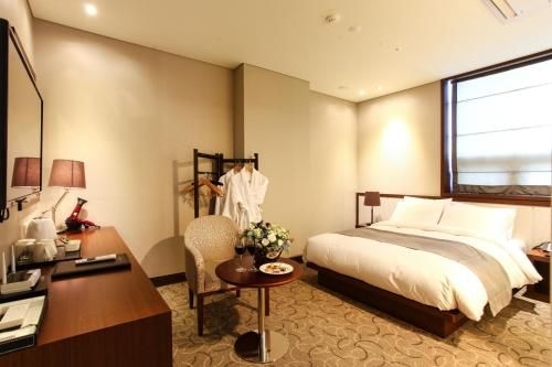 Rosana Business & Boutique Hotel4