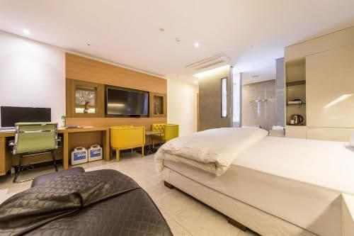 Double Room with Mountain View