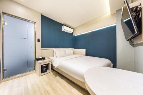 โรงแรมไชน์ (Shine Hotel)2