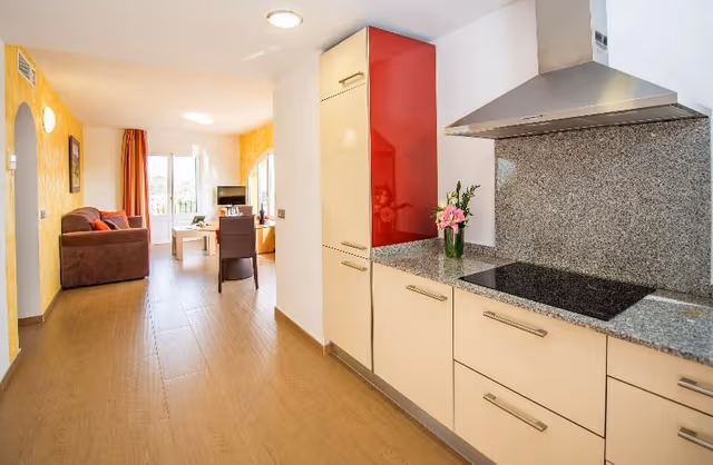 APARTMENT CAPACITY 8 TWO BEDROOMS