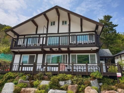 Tongyeong Yehyang Pension (Yehyang Pension)1