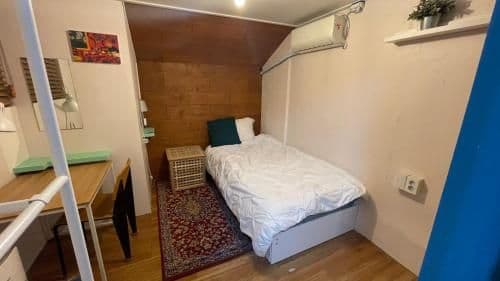 Single Room with Private Bathroom