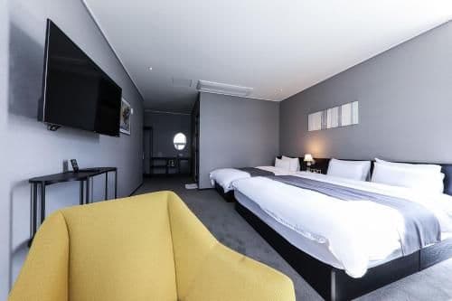 Signature Suite with Ocean View