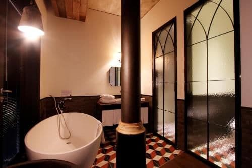 Superior Suite with Spa Bath
