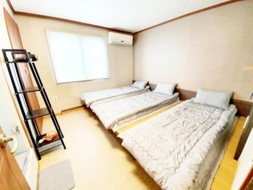 Triple Room with Private Bathroom