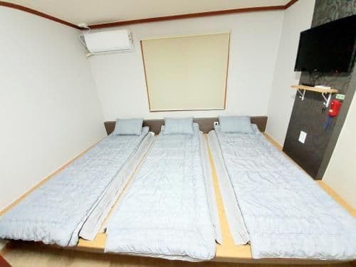 Triple Room with Private Bathroom