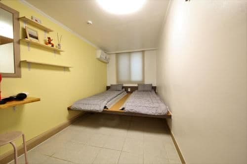 Twin Room with Private Bathroom
