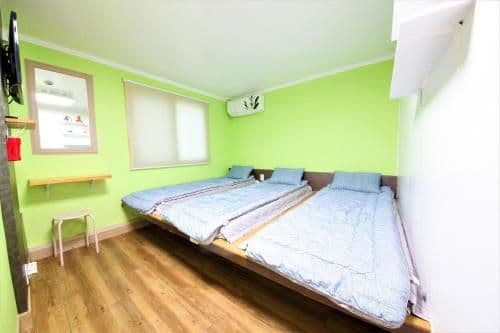 Triple Room with Private Bathroom