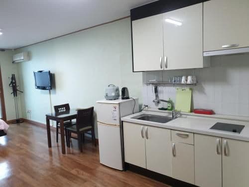 One-Bedroom House