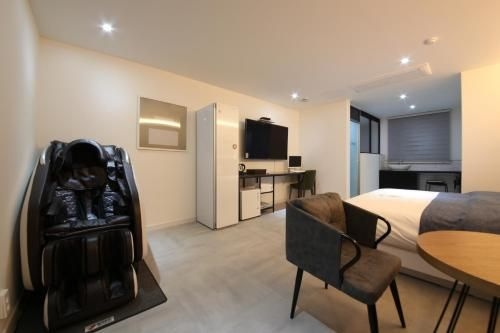 2Night Business Hotel (Two Nights Business Hotel)1