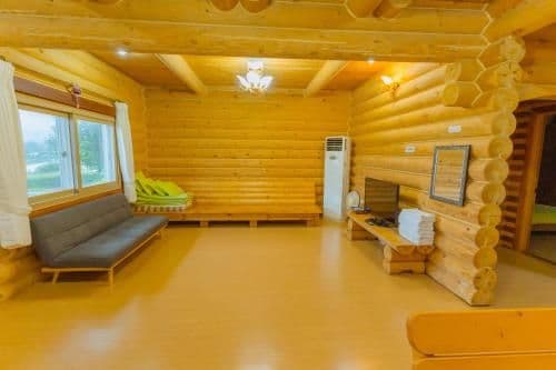 Three-Bedroom Villa (10 Adults)
