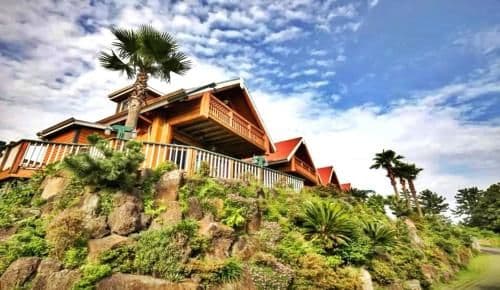 Villa (4 Adults)
