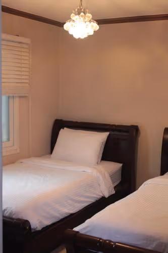 Economy Twin Room
