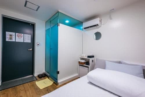 Single Room - Late Check-Out until 13:00