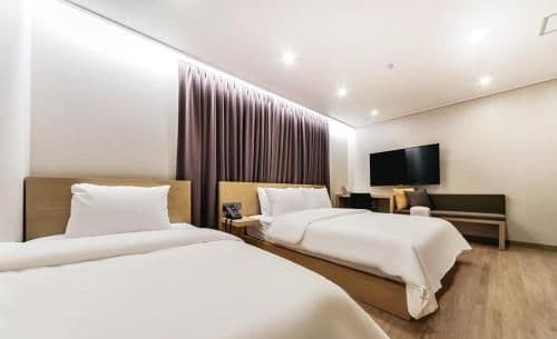 Deluxe Twin Room